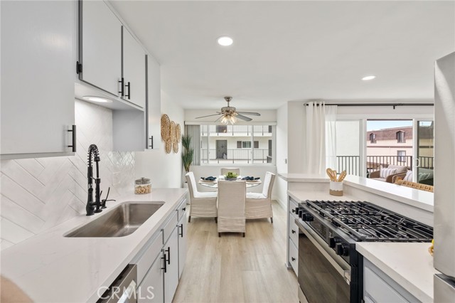 Kitchen w all new appliances