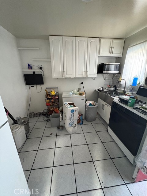 6628 Rose Avenue, Long Beach CA: https://media.crmls.org/medias/930b90d5-d6e5-4213-bc2c-082d10338d7e.jpg