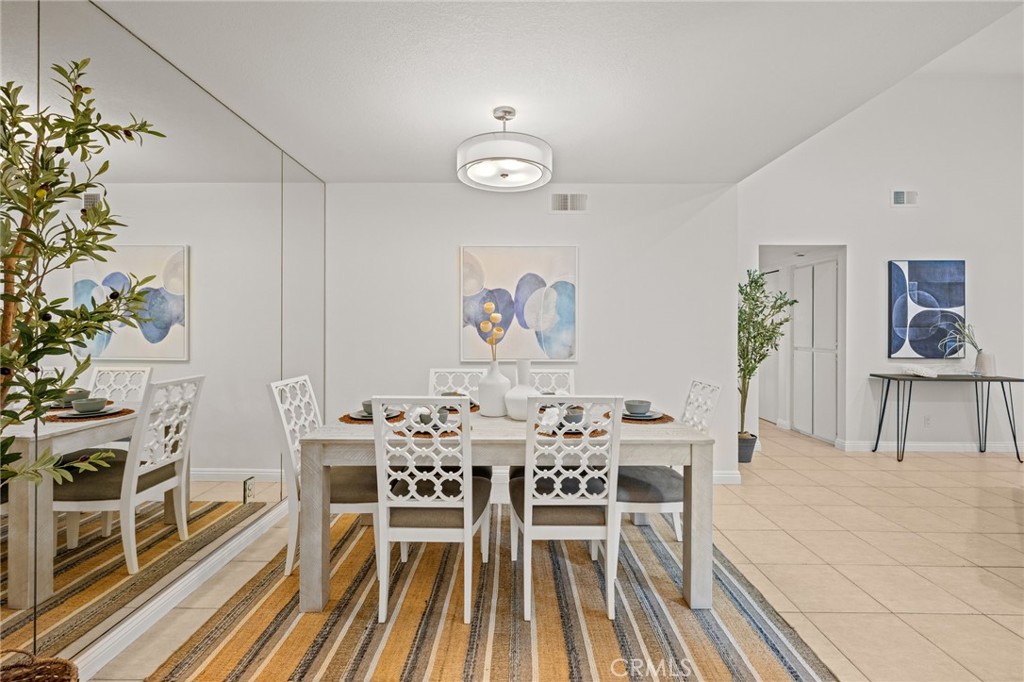 MLS #OC25262654 image #12