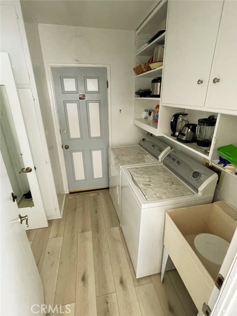 13322 Valleyheart N Drive, Sherman Oaks CA: https://media.crmls.org/medias/930bff3a-b905-46a5-89d3-d573687ccecf.jpg