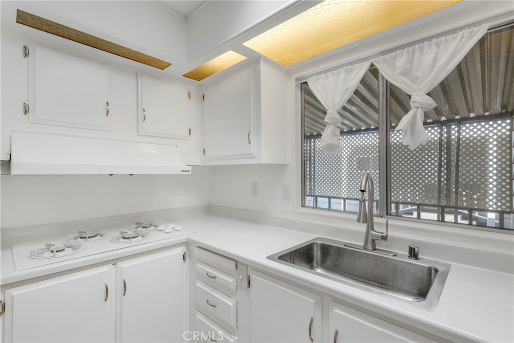 MLS #SR26136480 image #8