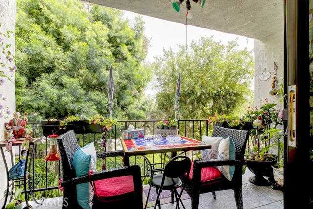 Detail Gallery Image 19 of 35 For 1401 Valley View #206,  Glendale,  CA 91202 - 2 Beds | 2 Baths