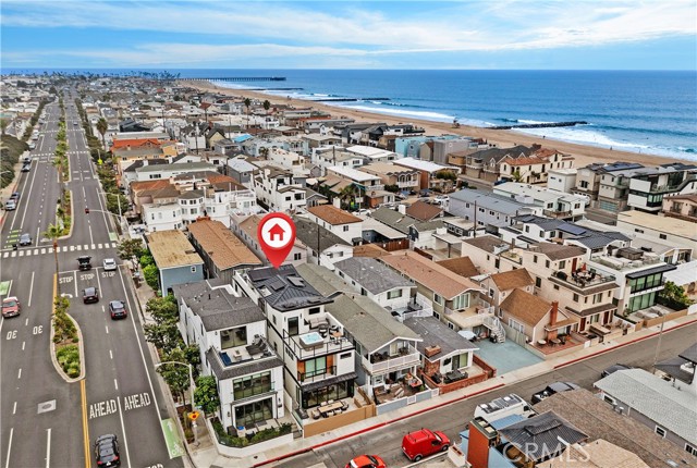 Detail Gallery Image 2 of 38 For 128 39th, Newport Beach,  CA 92663 - – Beds | – Baths