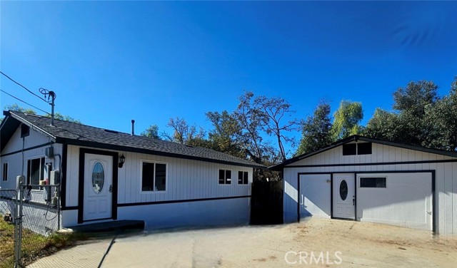 Detail Gallery Image 1 of 23 For 17207 Voorhes Ln, Ramona,  CA 92065 - 2 Beds | 1 Baths