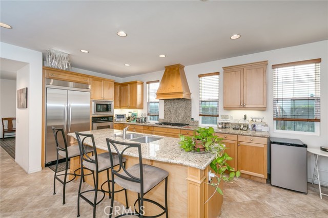 2268 Simon Street, Fullerton CA: https://media.crmls.org/medias/931037c1-c8ba-40b1-bf3c-e4c0712d773b.jpg