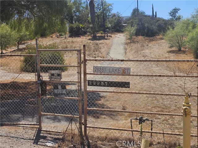 Detail Gallery Image 2 of 10 For 28857 Lake, Lake Elsinore,  CA 92530 - – Beds | – Baths