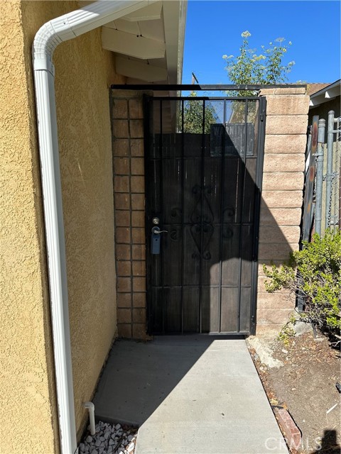 6646 Neddy Avenue, West Hills CA: https://media.crmls.org/medias/9311a2f6-2d02-4fb2-bbff-dc357caefa94.jpg