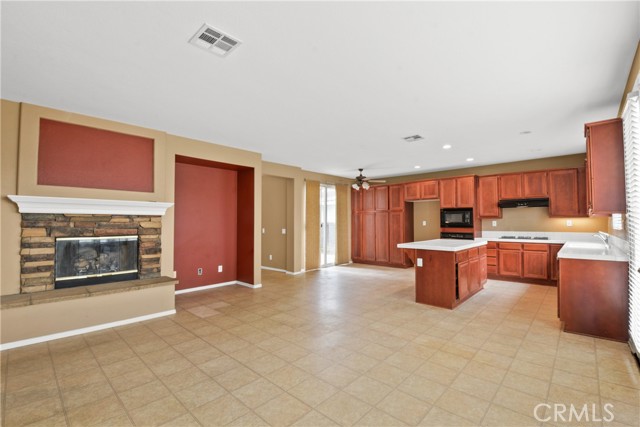 Detail Gallery Image 2 of 24 For 12209 Saxon Dr, Rancho Cucamonga,  CA 91739 - 4 Beds | 3 Baths