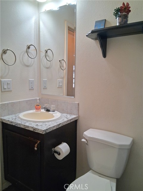 Detail Gallery Image 10 of 18 For 3524 E Avenue R #297,  Palmdale,  CA 93550 - 4 Beds | 2 Baths