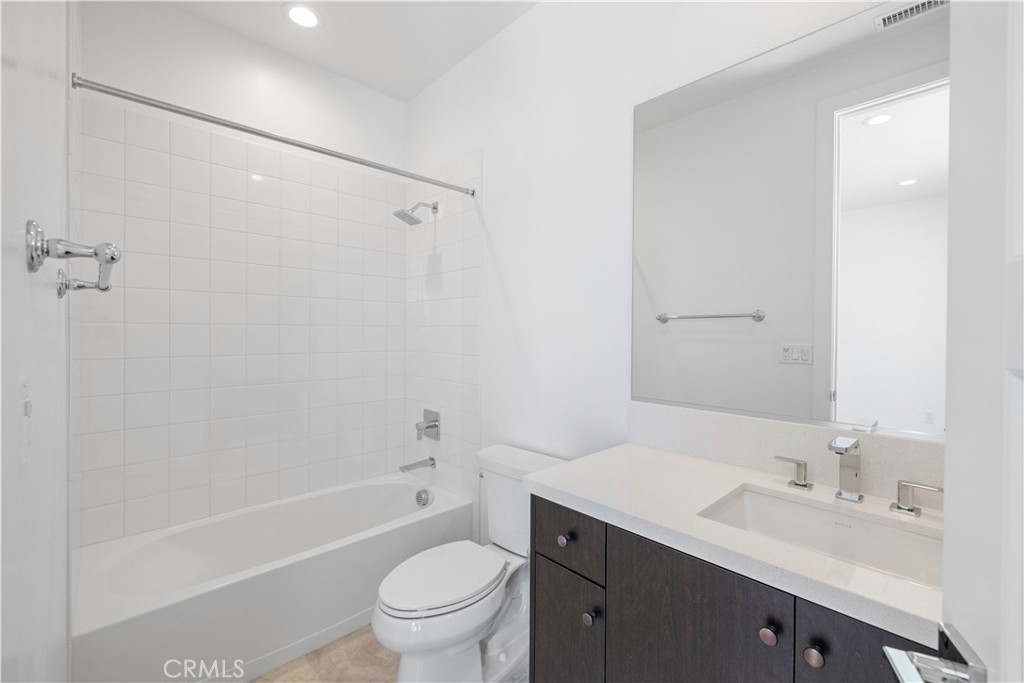 MLS #OC26146545 image #26