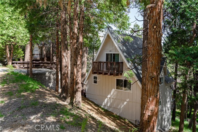 Detail Gallery Image 5 of 71 For 155 Birchwood, Lake Arrowhead,  CA 92352 - 3 Beds | 2 Baths