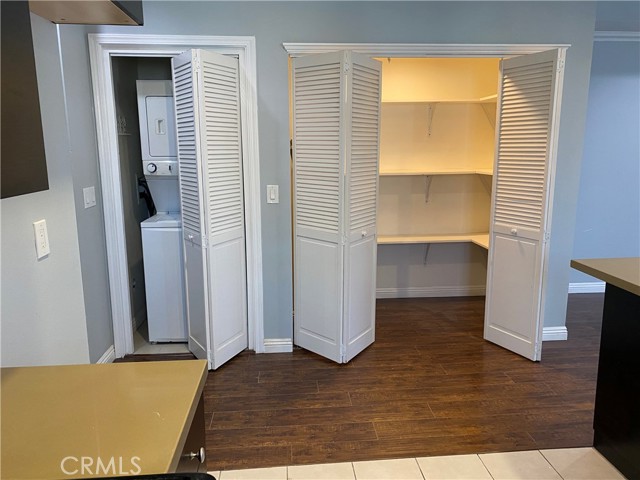 Detail Gallery Image 6 of 23 For 14343 Tiara St #2,  Sherman Oaks,  CA 91401 - 3 Beds | 2 Baths
