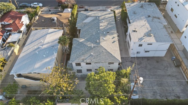 14413 Califa Street photo 5