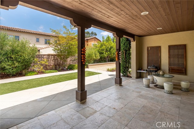 17 Lowland, Irvine CA: https://media.crmls.org/medias/93149e88-8ed6-4ca3-ab00-16fe0a3f003d.jpg