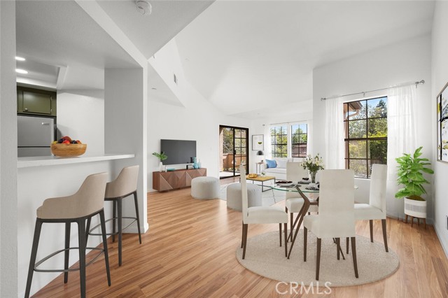 1048 Calle Del Cerro, San Clemente CA: https://media.crmls.org/medias/9314c0ca-978c-413a-a2f7-dce2809ed4ef.jpg