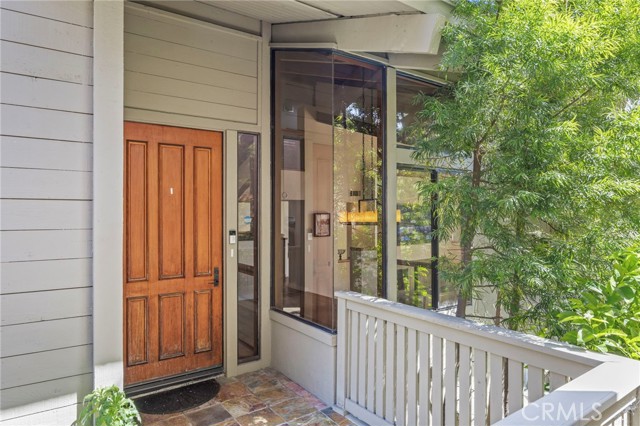 4 Woodhaven, Laguna Niguel CA: https://media.crmls.org/medias/9314d495-77a2-4953-913a-e558e9e8a8c5.jpg
