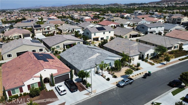 30082 Stargazer Way, Menifee CA: https://media.crmls.org/medias/9314f1df-c419-47bc-ac0a-65dd05557d49.jpg