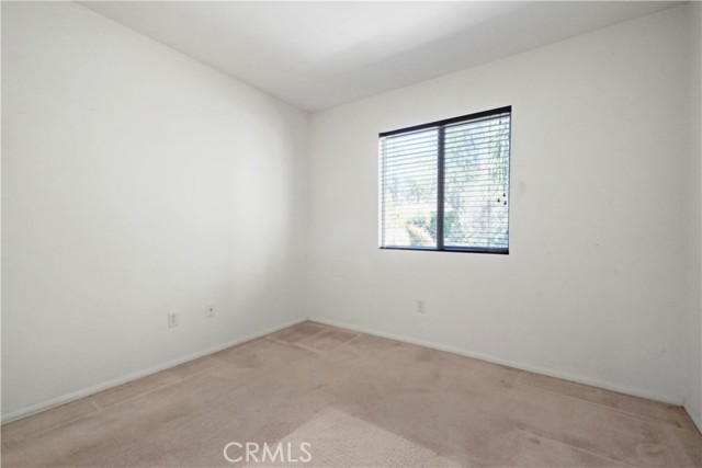 28445 Silverking Trail, Saugus CA: https://media.crmls.org/medias/9315dc87-e7b4-46ae-8715-38063ecb8fa7.jpg