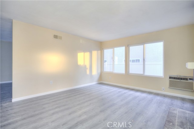 Detail Gallery Image 4 of 29 For 154 Linda a,  Upland,  CA 91786 - 1 Beds | 1 Baths