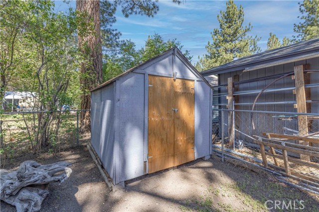 Detail Gallery Image 36 of 38 For 645 Elysian Bld, Big Bear City,  CA 92314 - 3 Beds | 2/1 Baths