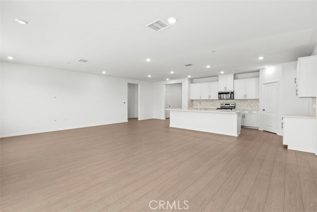 11707 Lasselle Street, Moreno Valley CA: https://media.crmls.org/medias/9316e719-246a-4d4a-90b8-028b66afea3e.jpg