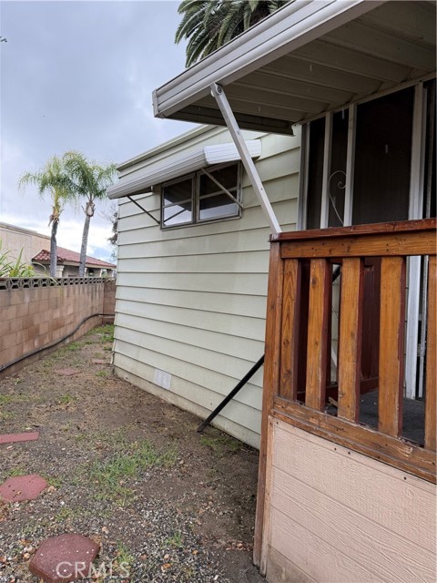 Detail Gallery Image 14 of 22 For 301 E Foothill #6,  Pomona,  CA 91767 - 2 Beds | 1 Baths