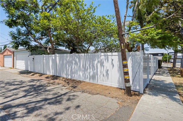 Detail Gallery Image 28 of 37 For 17405 Kornblum Ave, Torrance,  CA 90504 - 3 Beds | 1 Baths