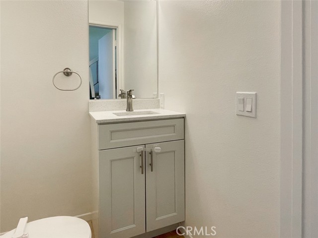 Detail Gallery Image 12 of 25 For 17081 Green Ln, Huntington Beach,  CA 92649 - – Beds | – Baths
