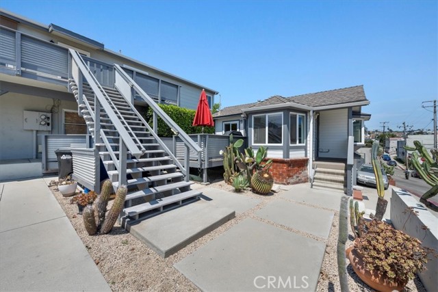 606 Loma Dr, Hermosa Beach, California 90254, ,Residential Income,Sold,Loma Dr,SB24147619