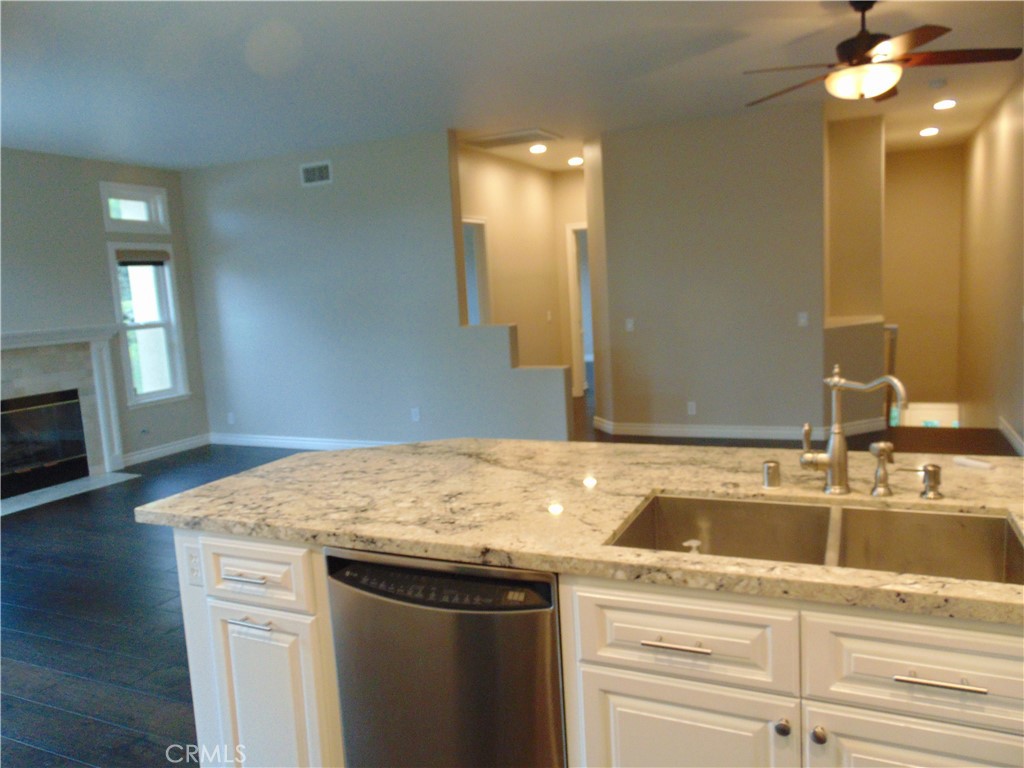 MLS #OC25261441 image #10