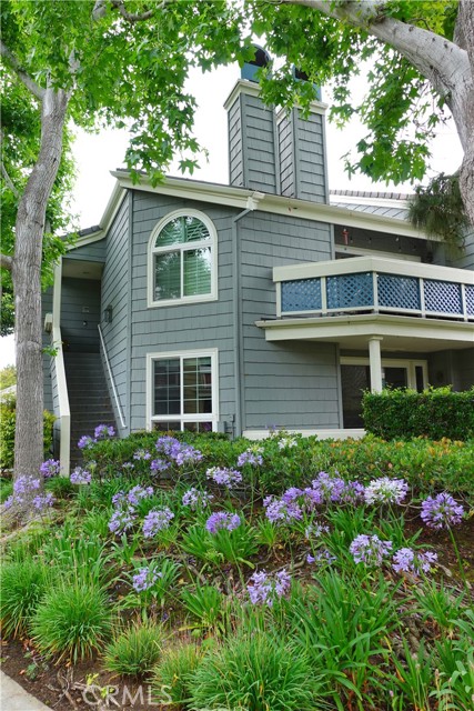 7262 Yellowtail Dr, Huntington Beach CA: https://media.crmls.org/medias/9319821a-6216-4ea9-ba0e-af787142d45f.jpg