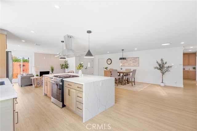 14681 Yorba Street, Tustin CA: https://media.crmls.org/medias/9319858b-95f3-4242-985b-c7695e2a9270.jpg