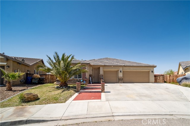 Detail Gallery Image 2 of 39 For 15776 Gilbert Ct, Victorville,  CA 92394 - 4 Beds | 2 Baths