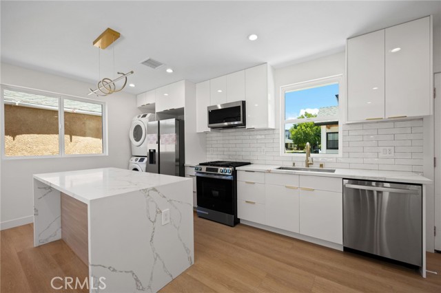 Detail Gallery Image 19 of 29 For 8313 Kittyhawk Ave, Los Angeles,  CA 90045 - – Beds | – Baths
