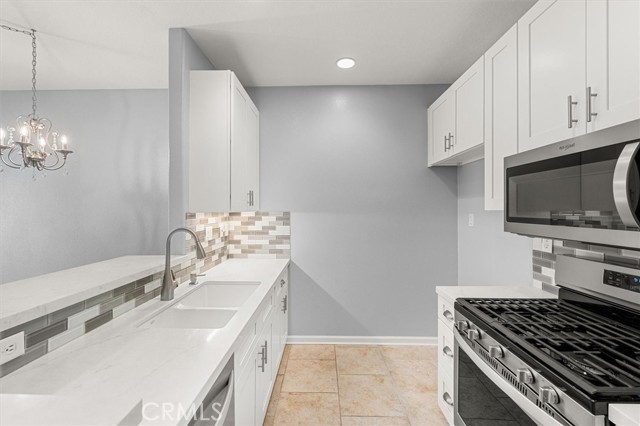 Detail Gallery Image 13 of 29 For 23617 Big Horn Walk #62,  Valencia,  CA 91354 - 2 Beds | 2 Baths