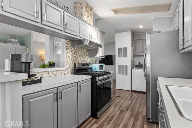 Detail Gallery Image 9 of 38 For 245 W Bobier Dr #33,  Vista,  CA 92083 - 2 Beds | 2 Baths