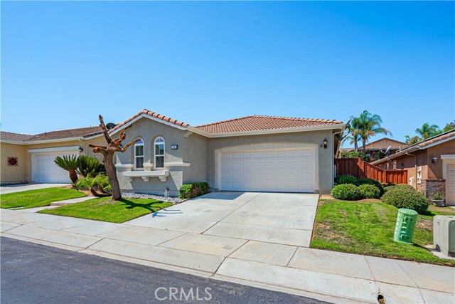 Detail Gallery Image 2 of 62 For 141 Mccarron Way, Hemet,  CA 92545 - 2 Beds | 2 Baths