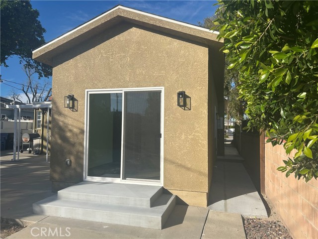 Detail Gallery Image 2 of 15 For 11052 Emelita St., North Hollywood,  CA 91601 - 1 Beds | 1 Baths