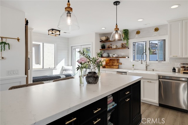 1722 Harper Avenue, Redondo Beach CA: https://media.crmls.org/medias/931c5577-0862-4ccc-9f62-14053ee9c43f.jpg