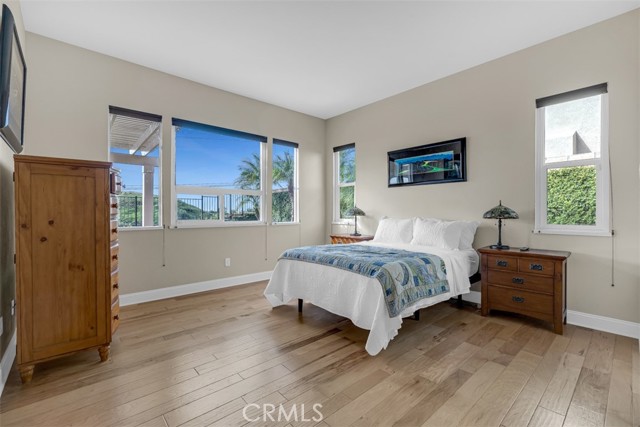 Image 20 of 57 For 468 Calle Canela