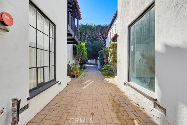 Detail Gallery Image 35 of 38 For 1527 E 3rd #1531,  Long Beach,  CA 90802 - 2 Beds | 1 Baths