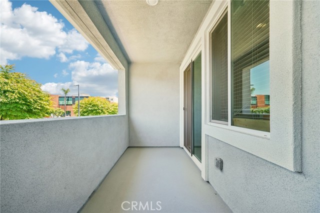 221 Aurora Lane, Pomona CA: https://media.crmls.org/medias/931ee3b6-e7c0-48a9-af1c-11138829193b.jpg