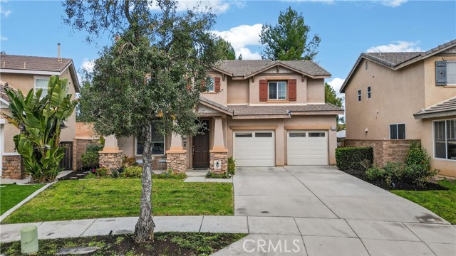 Detail Gallery Image 3 of 48 For 10798 Rosemary, Corona,  CA 92883 - 4 Beds | 3/1 Baths