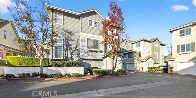 Image 5 of 45 For 9 Coveside Court