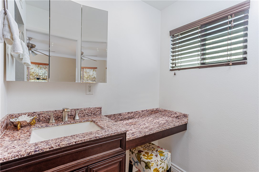 Detail Gallery Image 12 of 34 For 2804 N Anchor Ave, Orange,  CA 92865 - 3 Beds | 2 Baths