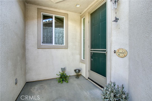 Detail Gallery Image 4 of 48 For 1589 Castle Pines Ln, Beaumont,  CA 92223 - 2 Beds | 2/1 Baths