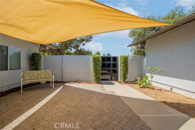19941 Hiawatha Street, Chatsworth CA: https://media.crmls.org/medias/9322b964-742d-4c66-84ea-df479f68e7bb.jpg