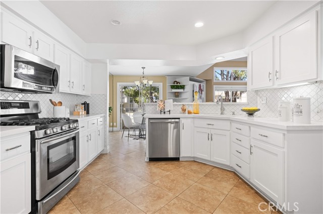 Detail Gallery Image 8 of 46 For 8035 E Treeview Ct, Anaheim,  CA 92808 - 3 Beds | 2/1 Baths