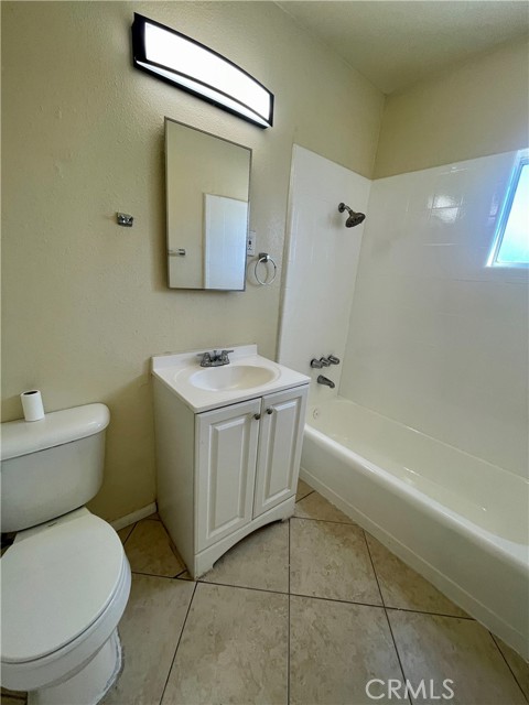 Detail Gallery Image 7 of 11 For 4351 Monte Verde Ave, Pomona,  CA 91766 - 3 Beds | 1 Baths