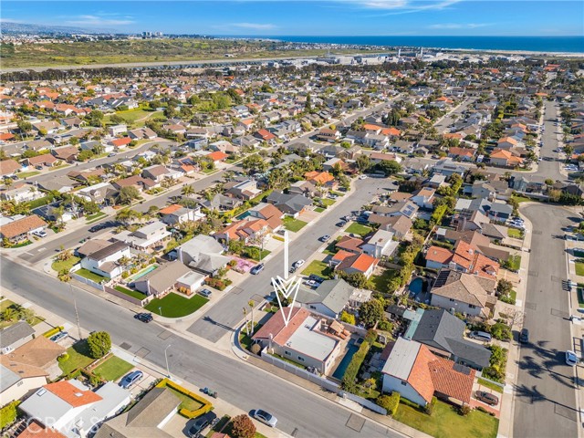 Detail Gallery Image 27 of 29 For 21651 Saluda Cir, Huntington Beach,  CA 92646 - 4 Beds | 2 Baths